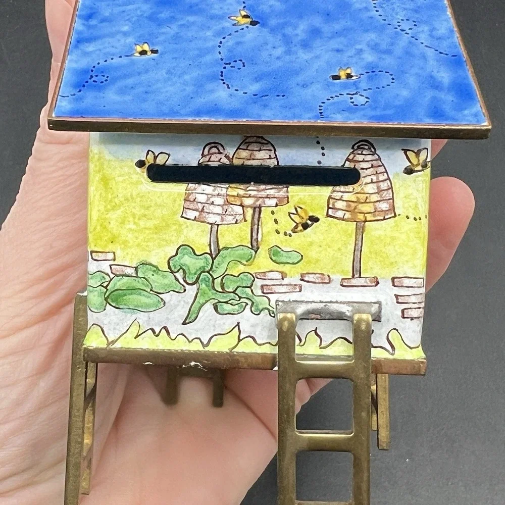 Empress Arts Stamp Holder Honey Bee Hive‎ Cats Trinket Box 2 Section Lid Enamel